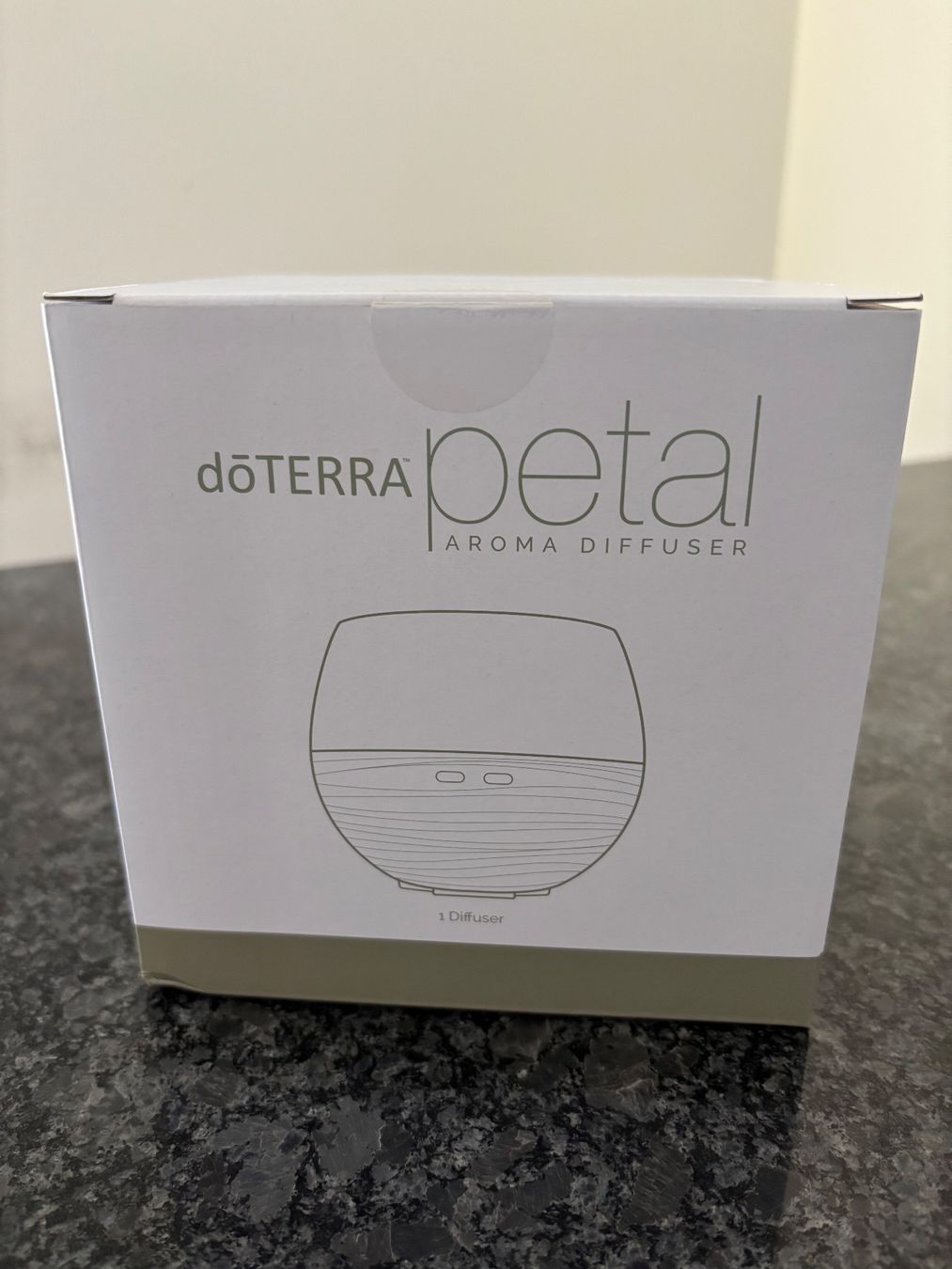 Doterra Diffusori di oli essenziali: doTERRA Petal Aroma Diffuser – Nuovo e nell'imballaggio originale da Sulz AG venduto da FantasyHouse 1