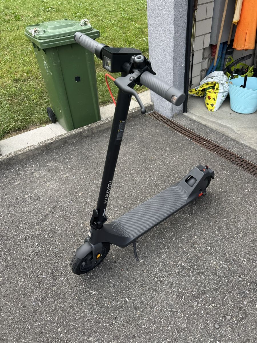 Scooter: Xiaomi E-Scooter 20 Km/h – Nuovo (secondo la descrizione) da Attinghausen venduto da getvintage.ch 4