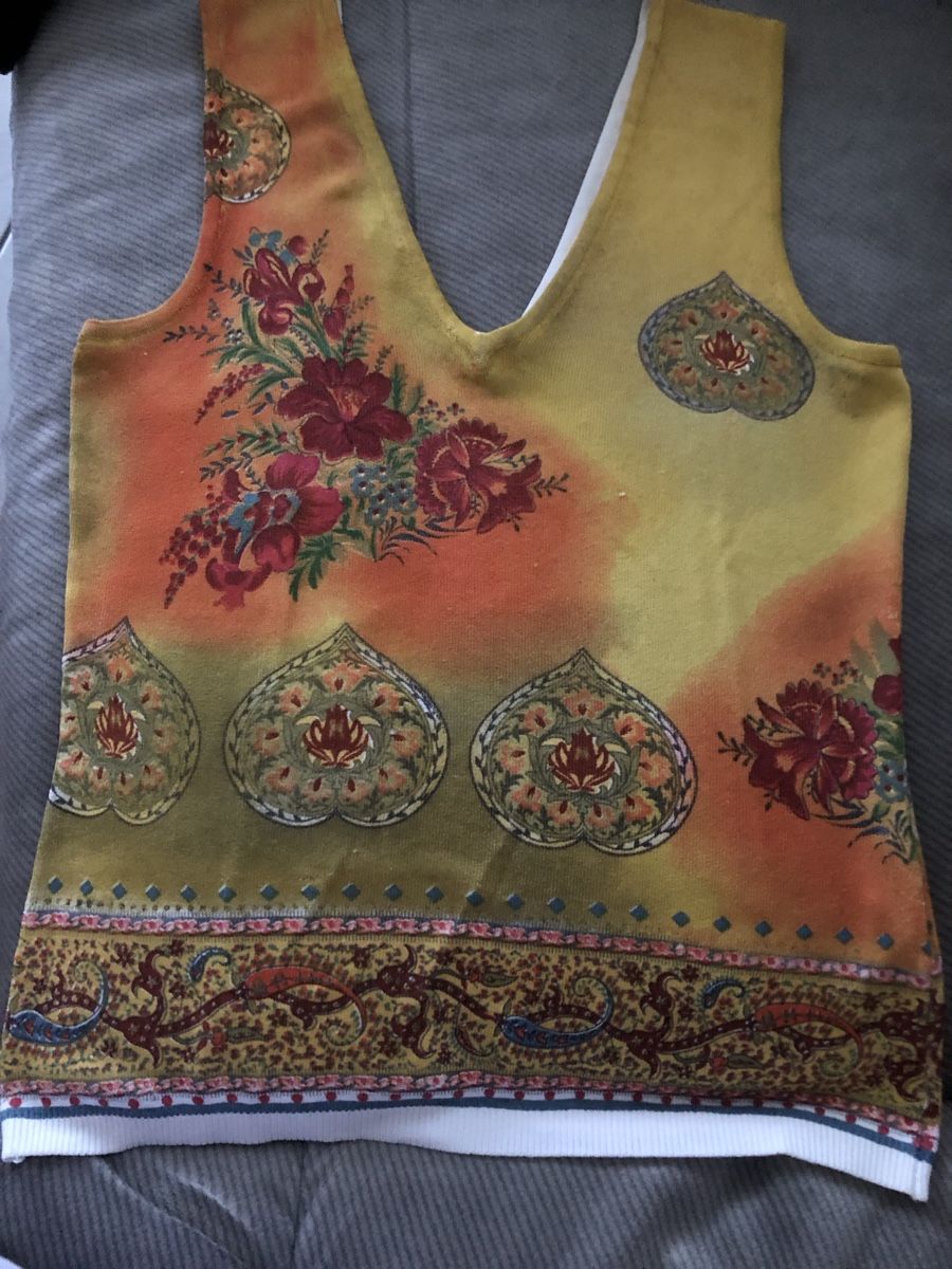 Top: Ärmelloses Shirt – Nuovo (secondo la descrizione) da Solothurn venduto da Congela