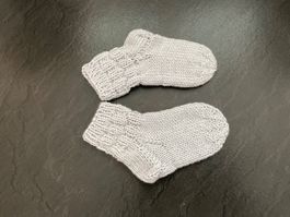 Handgestrickte Babysocken, Gr.16/17 Fusslänge 13 cm