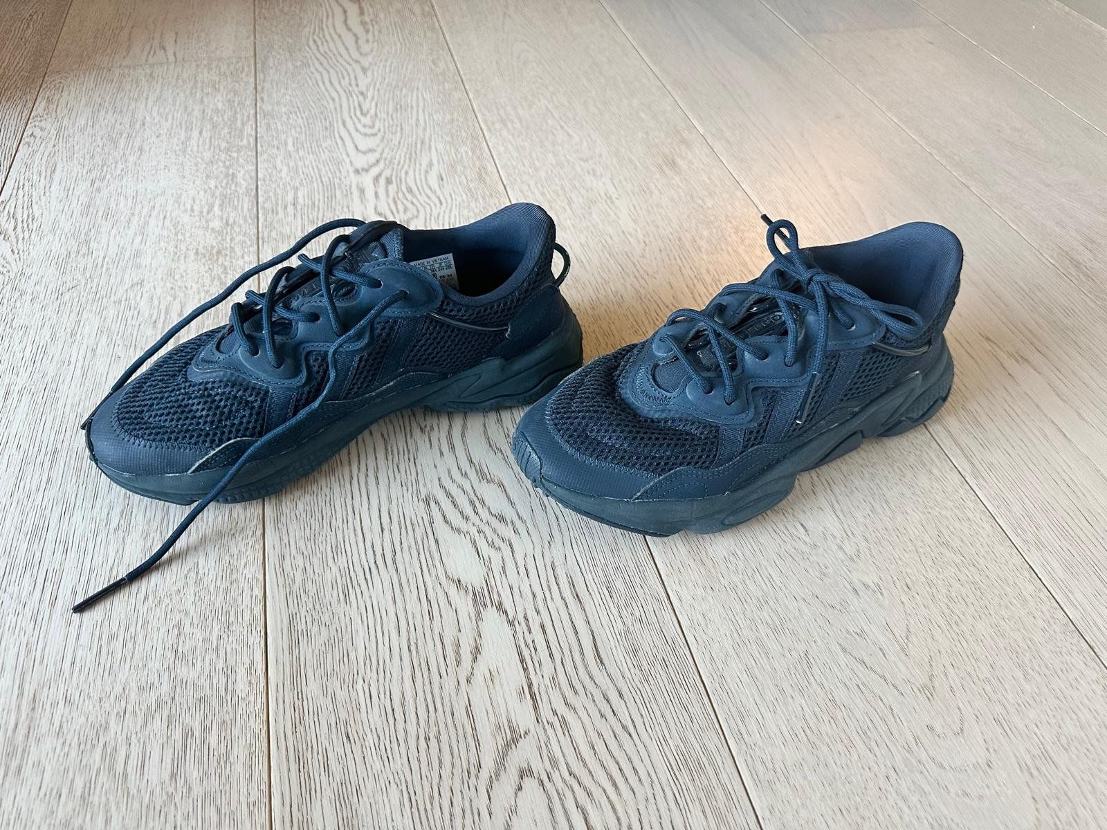 Adidas Scarpe da uomo: Adidas Ozweego sneakers 38 2/3 – Usato da Kriens venduto da tom_hjc5 2