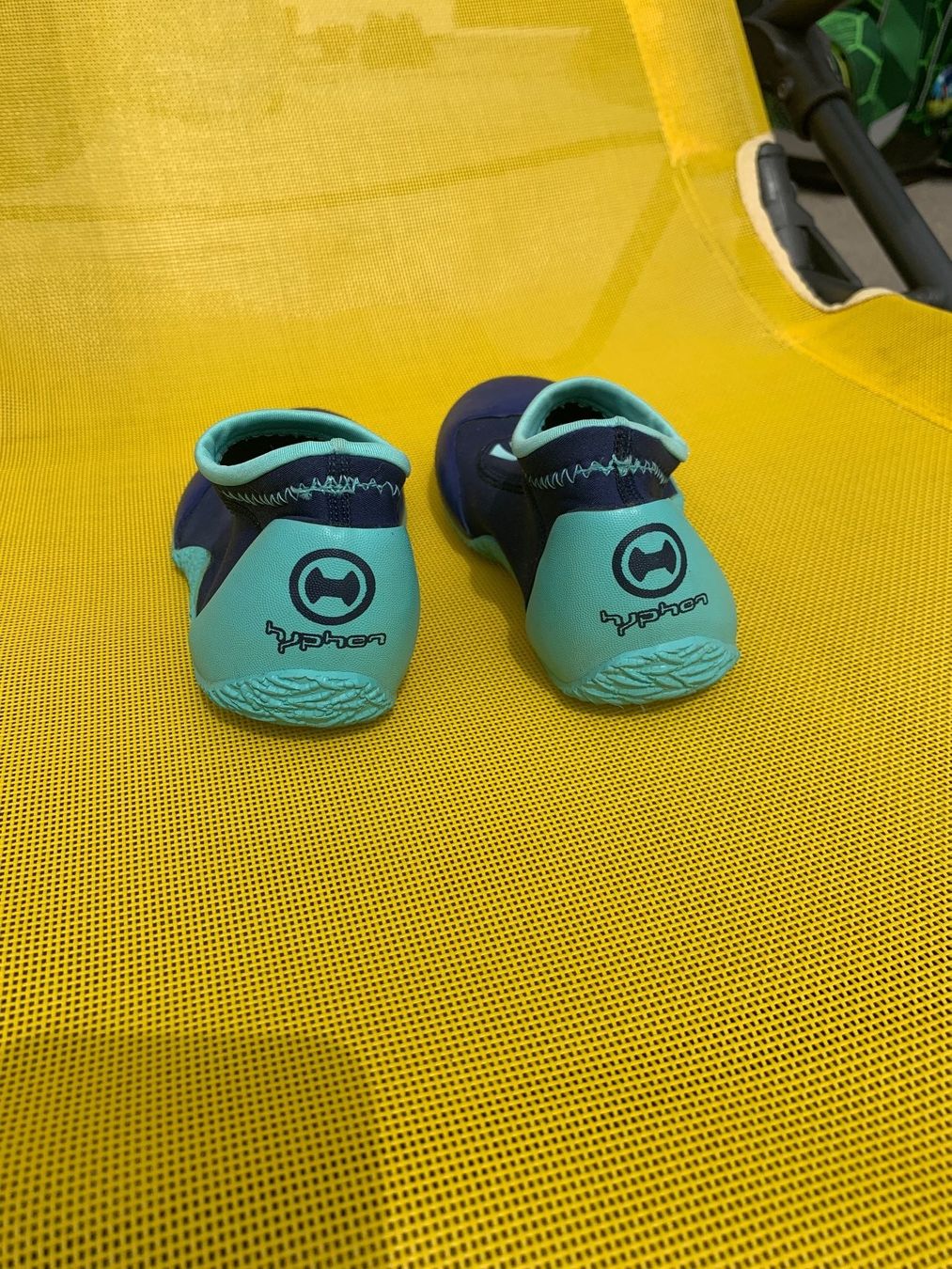 Scarpe per ragazzi: Neopren Badeschuhe Kinder – Usato da Bonstetten venduto da cerberusdvd 2