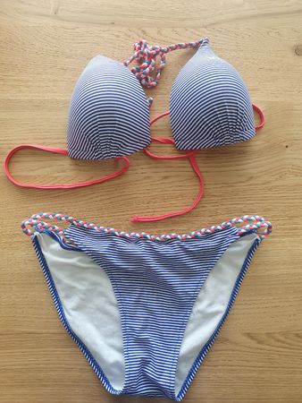 Bikini gestreift 👙☀️