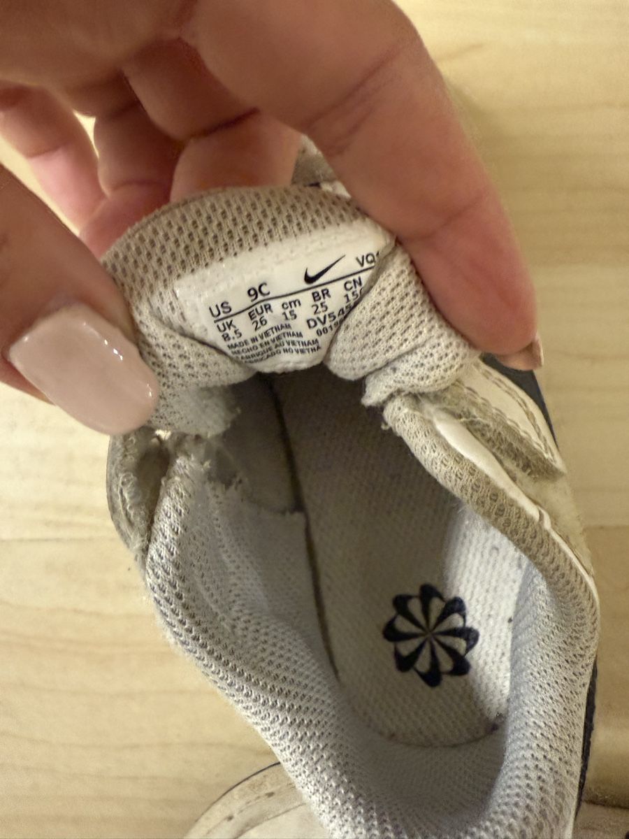 Nike Scarpe per ragazzi: Nike Gr.26 – Usato da kollbrunn venduto da veronic.h 2