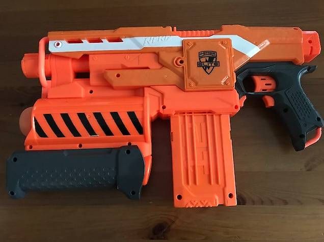 Nerf Giocattoli: Nerf Elite Demolisher 2in 1 – Usato da Marbach SG venduto da Sonni81 1