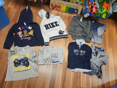 4 Pullover nach Wahl gr 110 B2