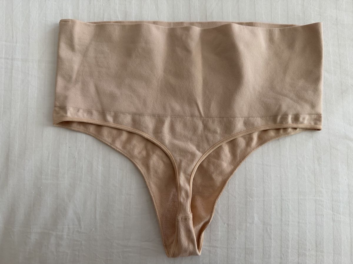 Spanx Sonstige Unterwäsche: SPaNX High-Waisted Shaping Thong G-String L/G Nude Nuance  – Neu und originalverpackt aus Au ZH von FMRF 1