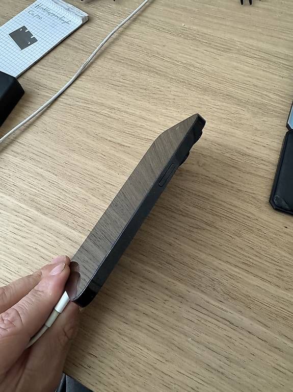 Batterie: Iphone 14 Pro 100% Akku – Usato da Gränichen venduto da Xynactra 1