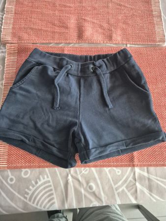 Top Name it Shorts dunkelblau Grösse 134  sehr guter Zustand