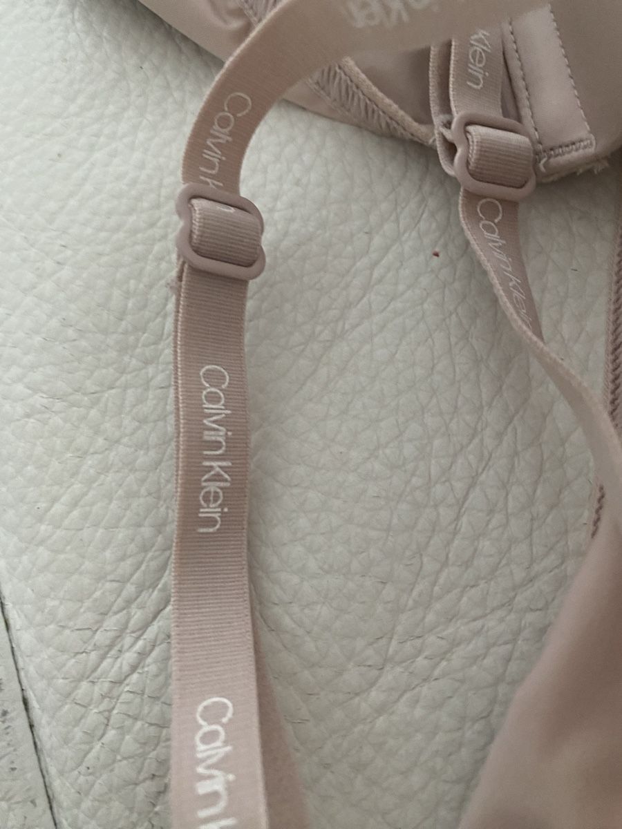 Calvin Klein Altra biancheria intima: Calvin Klein Bh🌸 – Usato da Opfikon venduto da Luis144 4