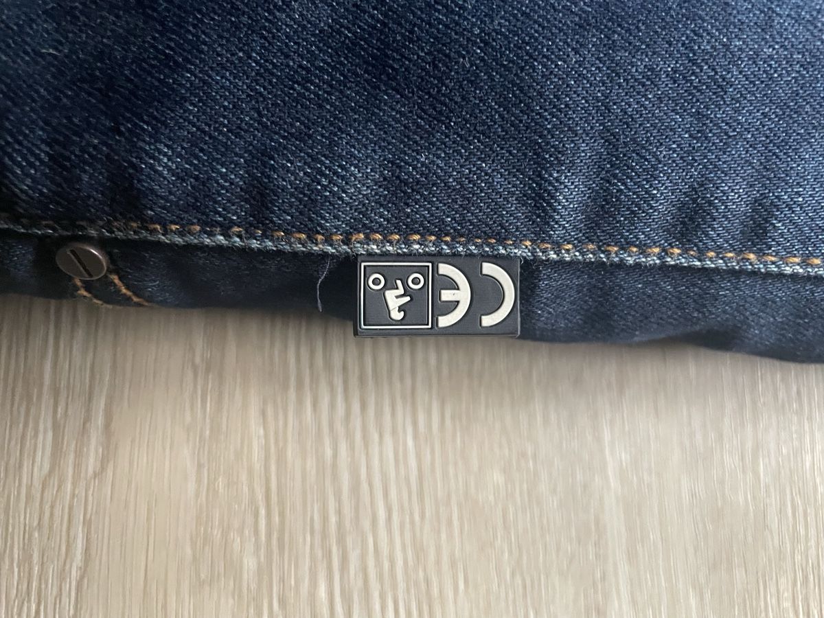 Jeans: Töffjeans von Bering – D'occasion à Lachen SZ par AdrianNu 1