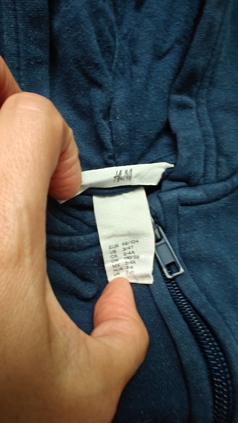 Pullover & Sweatshirts: Langarm Pullover und Hoody, Gr 104 und 98/104 – Gebraucht aus Zürich von ElizavetaT 2