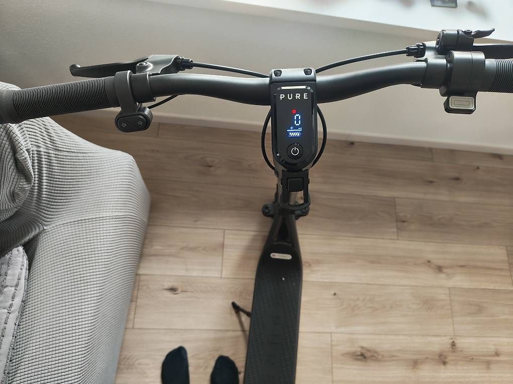 Kickboard: Pure Trottinette électrique – D'occasion à Bévilard par jul_ckq6