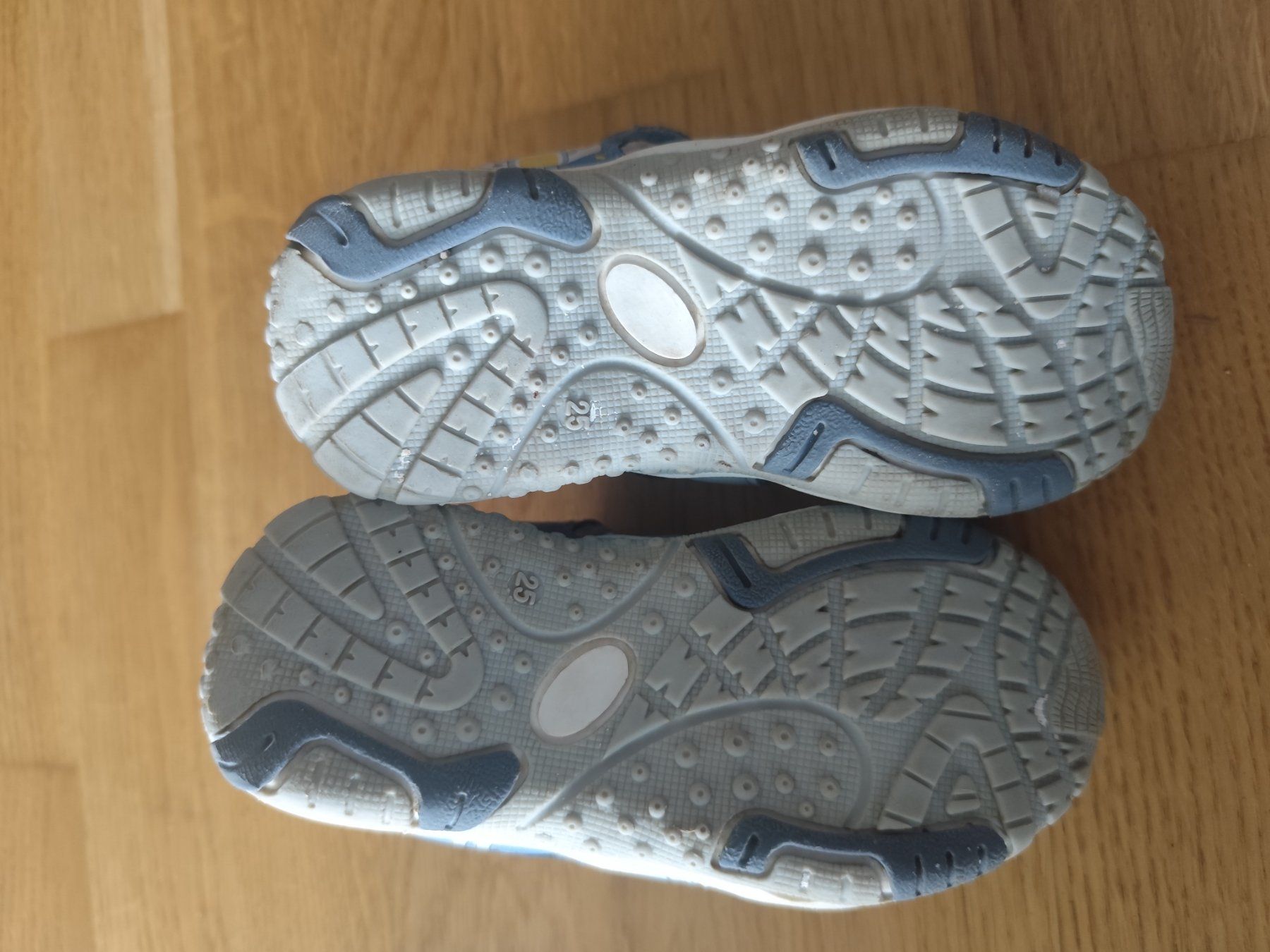 Scarpe per ragazzi: Bluey Sandalen, Grösse 25 – Usato da Kreuzlingen venduto da sar_8c26 4