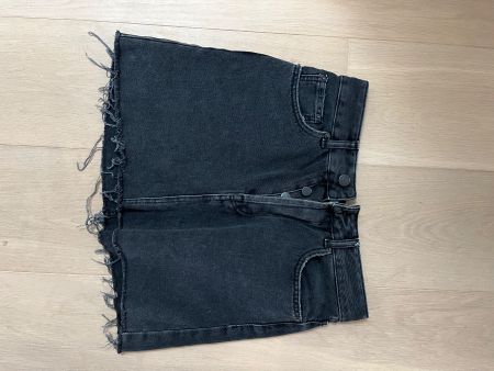Bershka schwarzer Jeansrock Denim Minirock Gr. 36