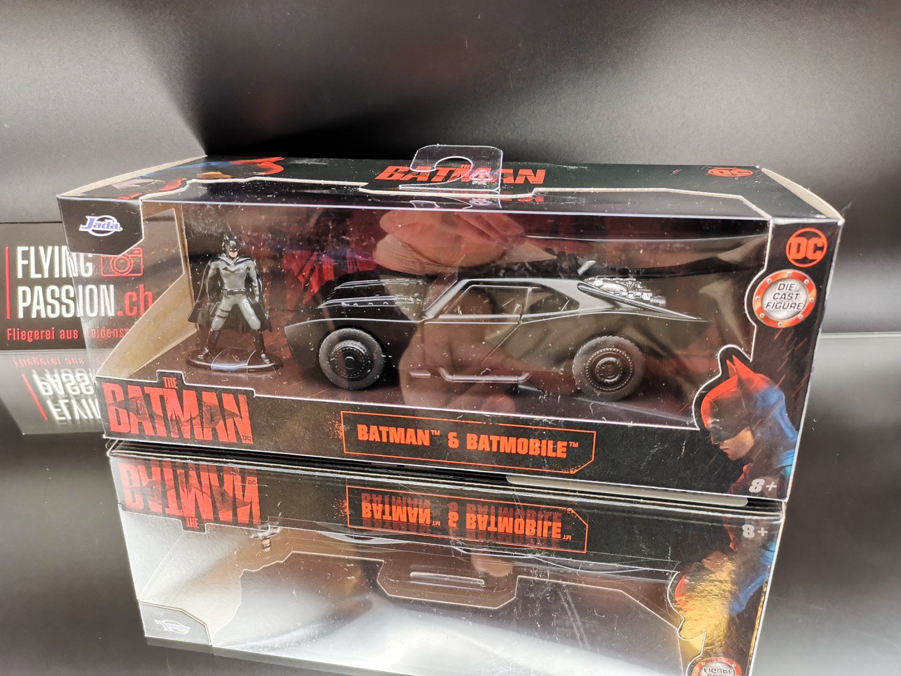 Jada Toys Modellautos: Batmobile & Batman Nr.2 - 1/32 - Jada - OVP – Neu und originalverpackt aus Zürich von flyingpassion 2