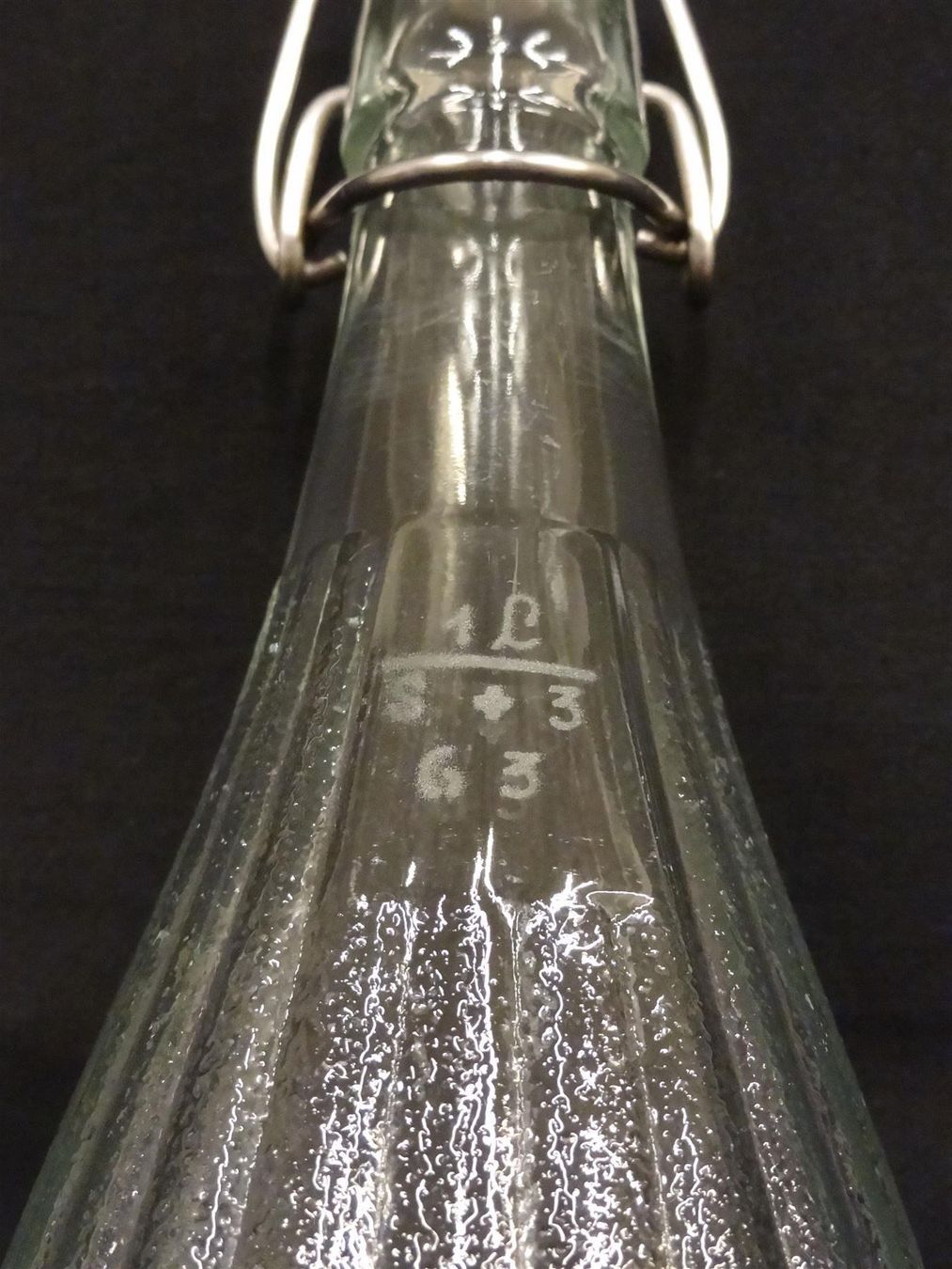 Gläser, Krüge & Flaschen: alte Flasche ELMER CITRON ROYAL 1963 – Gebraucht aus Kerzers von Flaschenposten 4