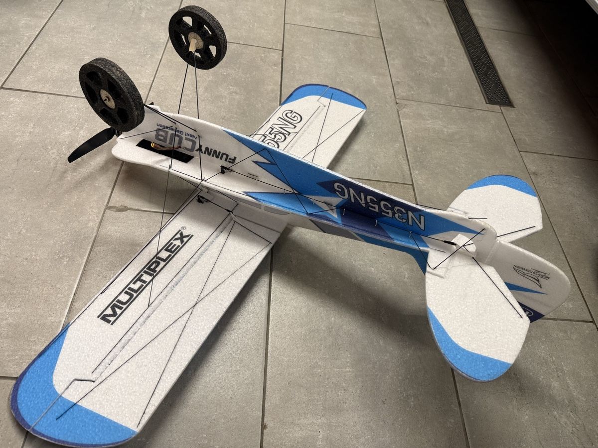Multiplex Modellismo RC: Multiplex FunnyCub mit 5 Akkus – Usato da Kefikon ZH venduto da Fussfinger 5