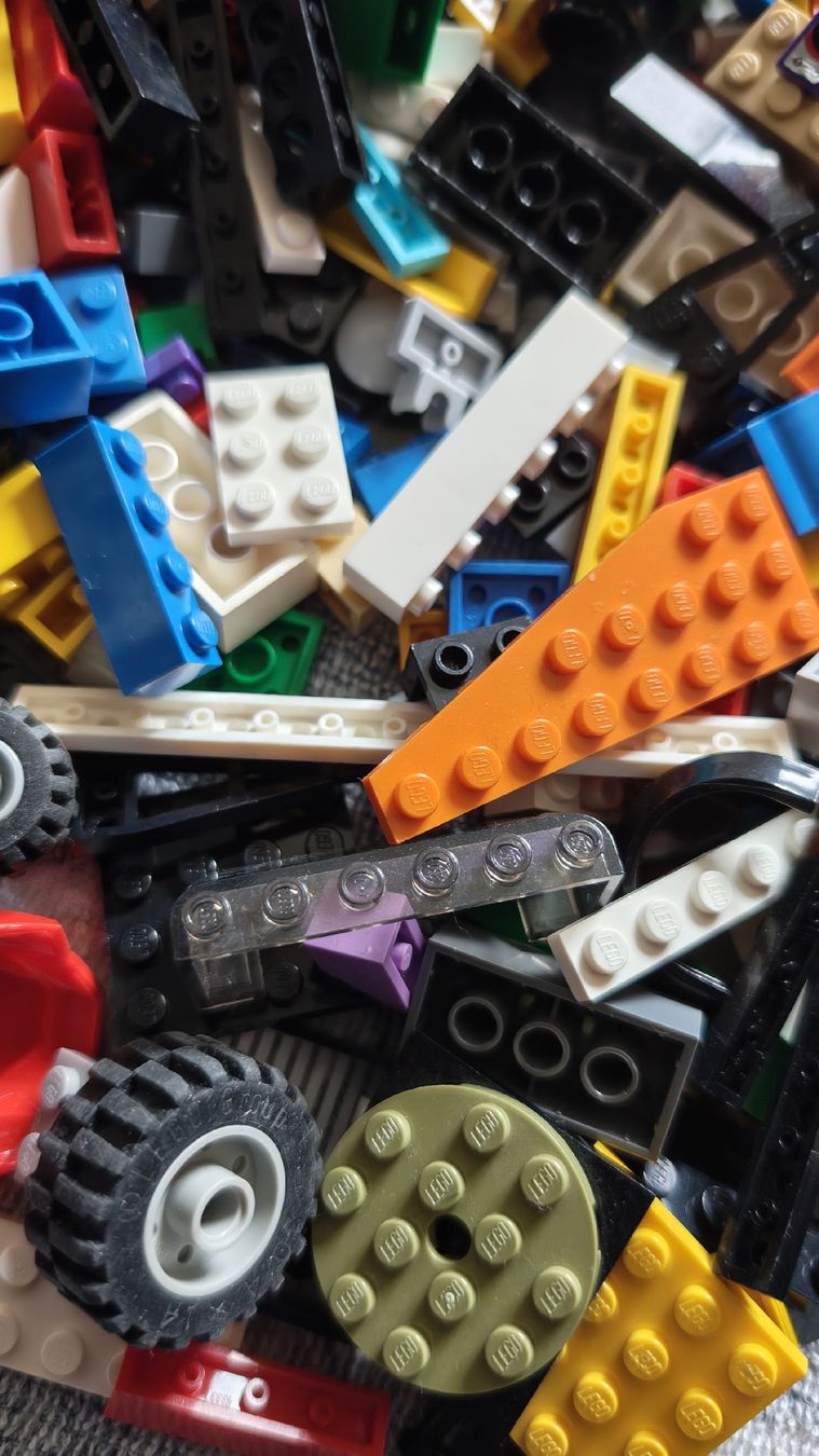 Lego Spielzeuge: Lego Mix ca 1,8 Kilo – Gebraucht aus Effretikon von Superkarin7 1