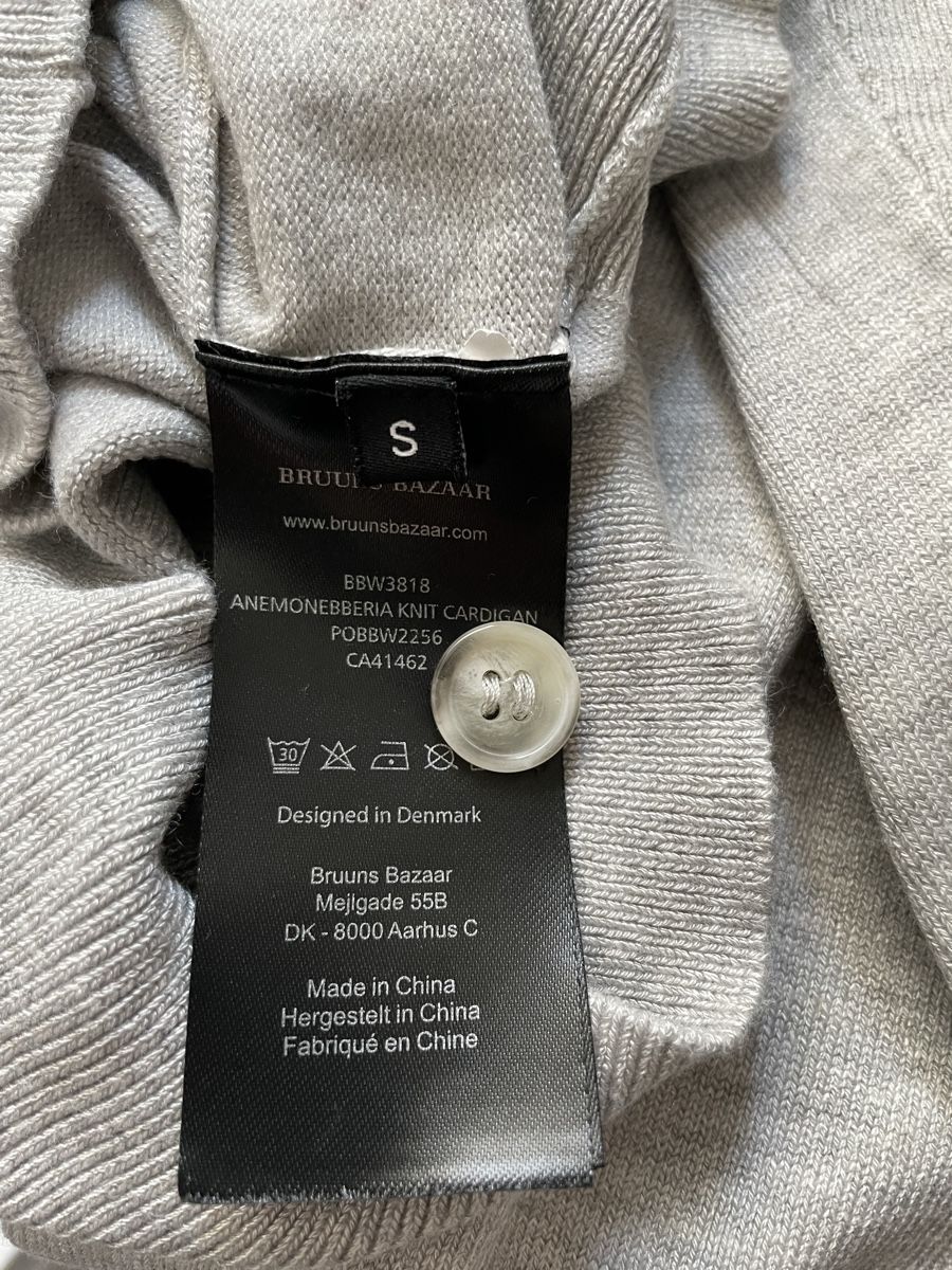 Giacche: Neue Jacke mit Perlenapplikationen – Usato da Menziken venduto da FS-Creativity 3