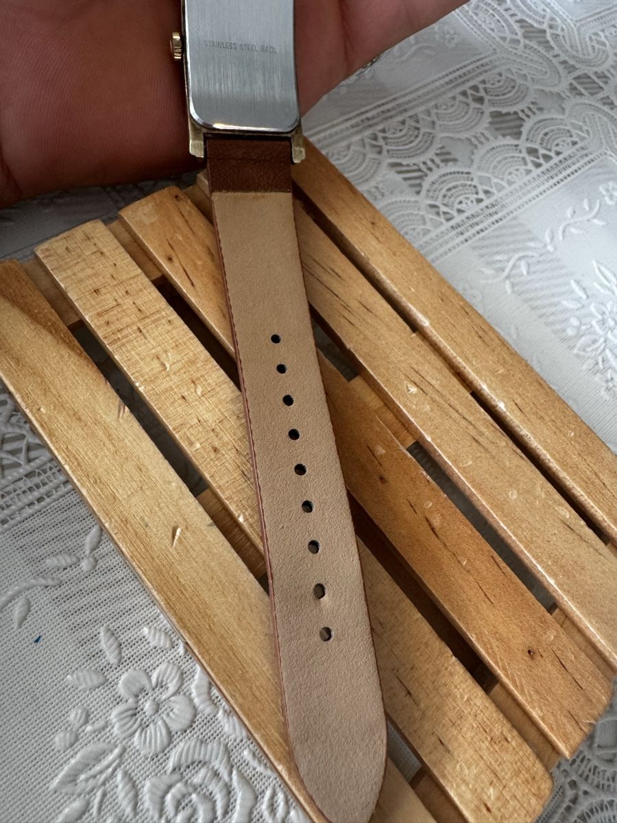 Uhren: MT Classic Rectangular Watch, Brown Strap – Gebraucht aus Gerlafingen von naj_vj8s 5