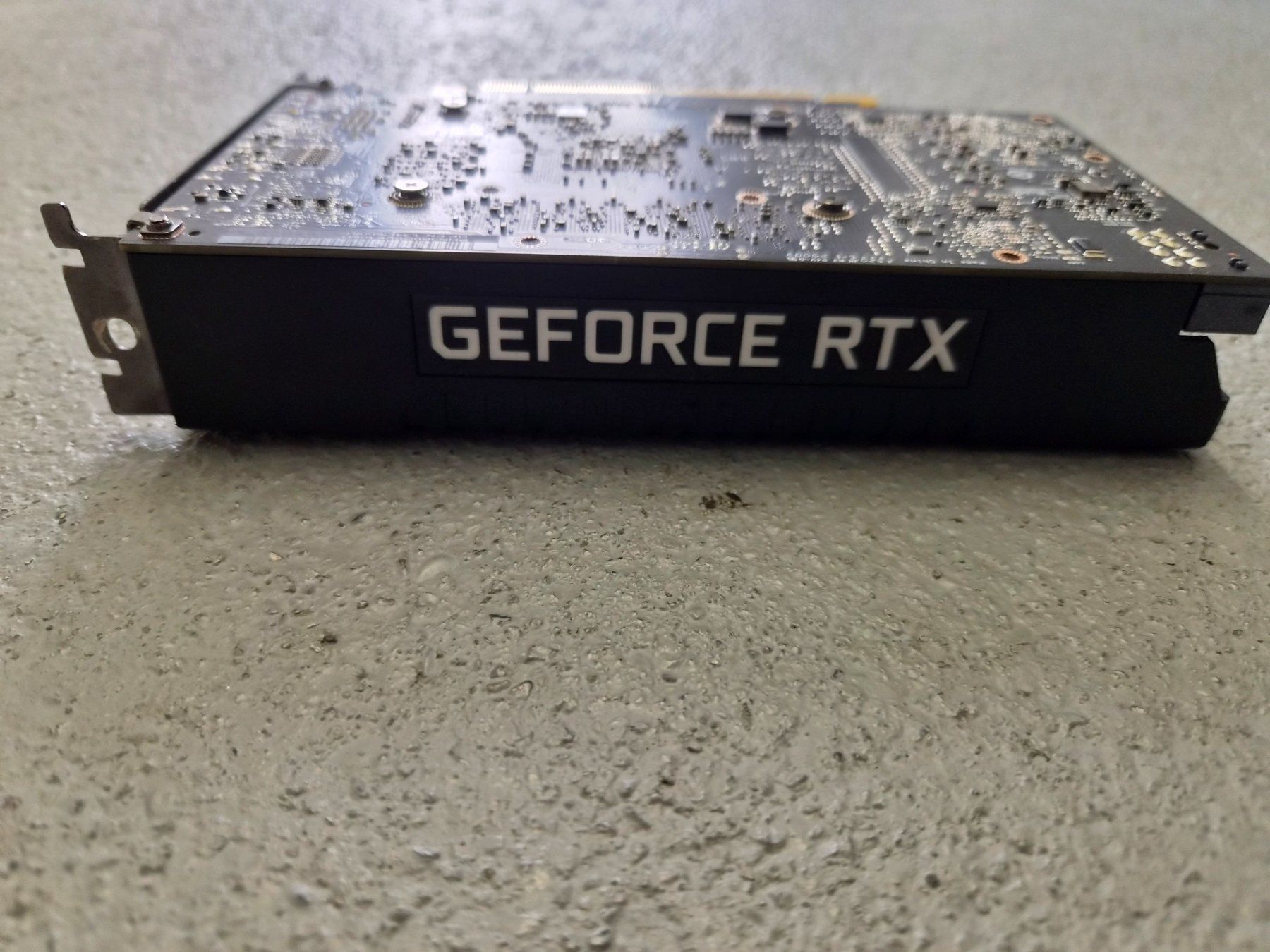 Nvidia Schede grafiche: Grafikkarte Nvidia GeForce RTX HP  Modell – Usato da Domat Ems venduto da tchnesa 1