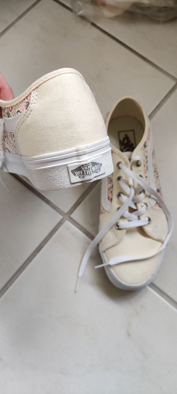 Scarpe da donna: Vans Schuhe (40) – Nuovo (secondo la descrizione) da Riehen venduto da Jeronimo8 2
