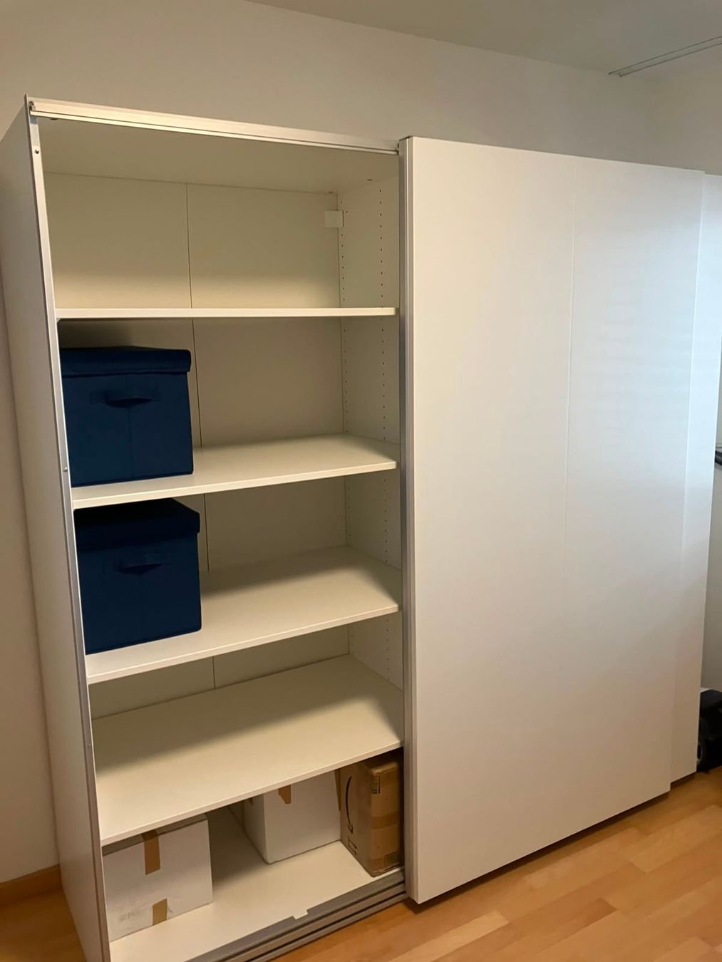 Ikea Guardaroba: IKEA PAX Kleiderschrank weiss – Usato da Schaffhausen venduto da gdi_6st5 1