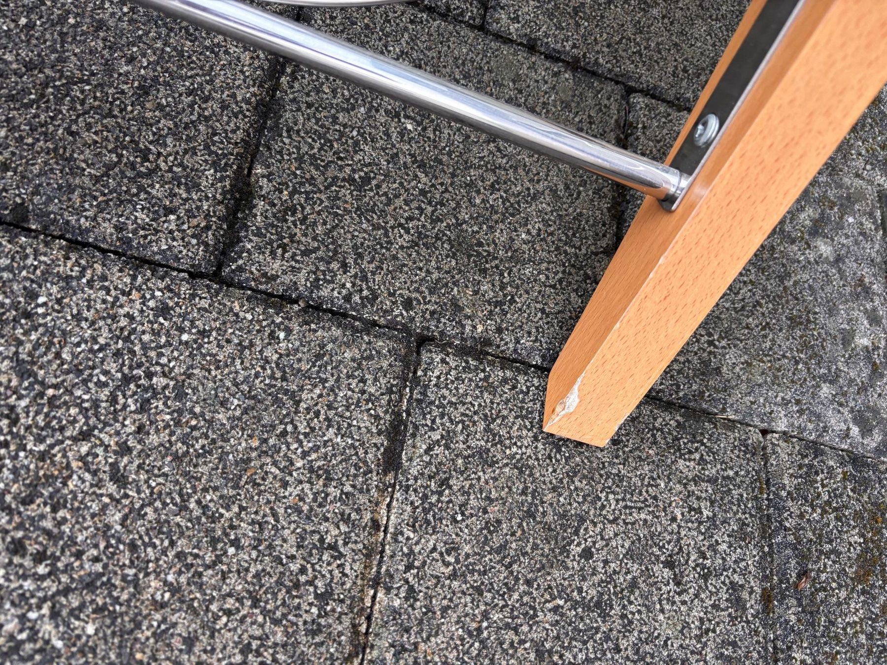 Tische: Couchtisch Holz Glas mit Ablage gebraucht – Gebraucht aus Münchenstein von tsp01 6