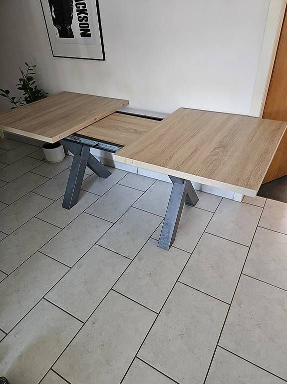 Tische: Esstisch ausziehbar – Gebraucht aus Melchnau von 12z_pjk8 1