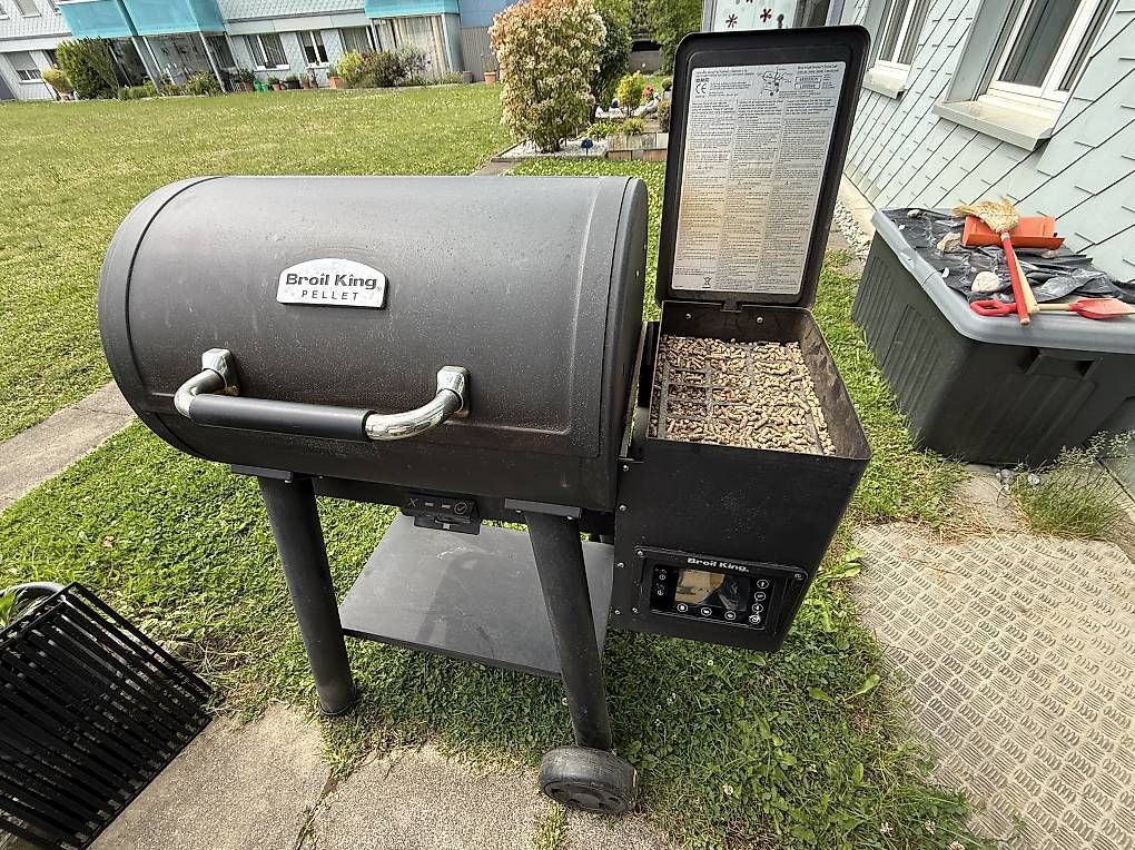 Broil King Griglie: Broil King Crown Pellet 400 Pelletgrill – Usato da Belp venduto da Habi85 3