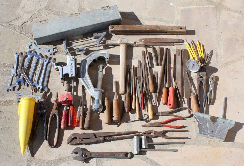 Grand Lot Vintage D'outils Pour Montage De Mouches - Plumes, Fourrure, Attachement
