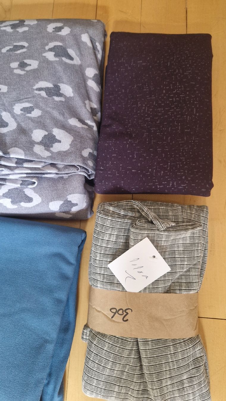Stoffe: Stoffpaket – Gebraucht aus Bern von Blackcrx 1