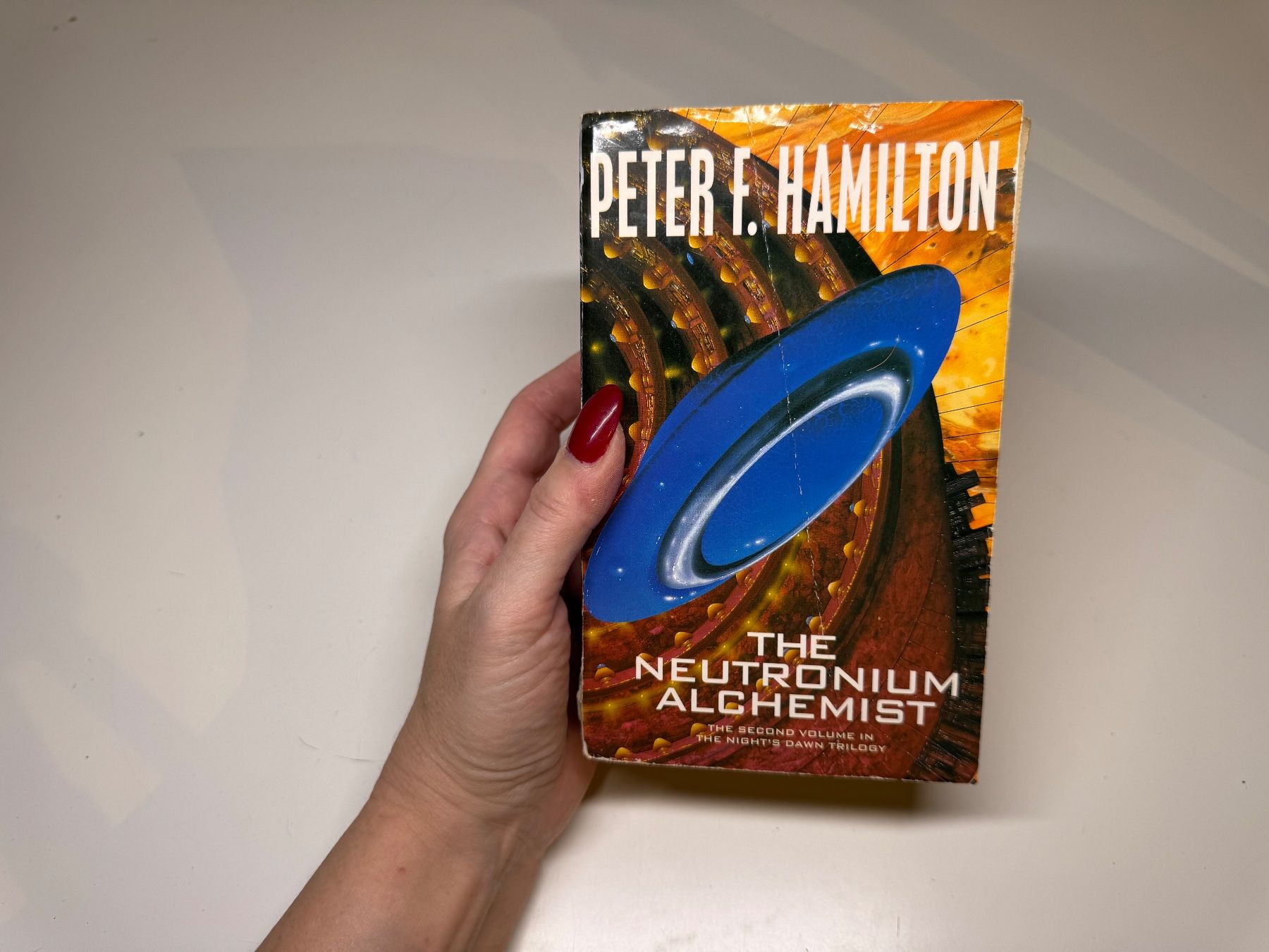 Libri: NOVEL: Peter Hamilton, The Neutronium Alchemist – Usato da Grosswangen venduto da English_books