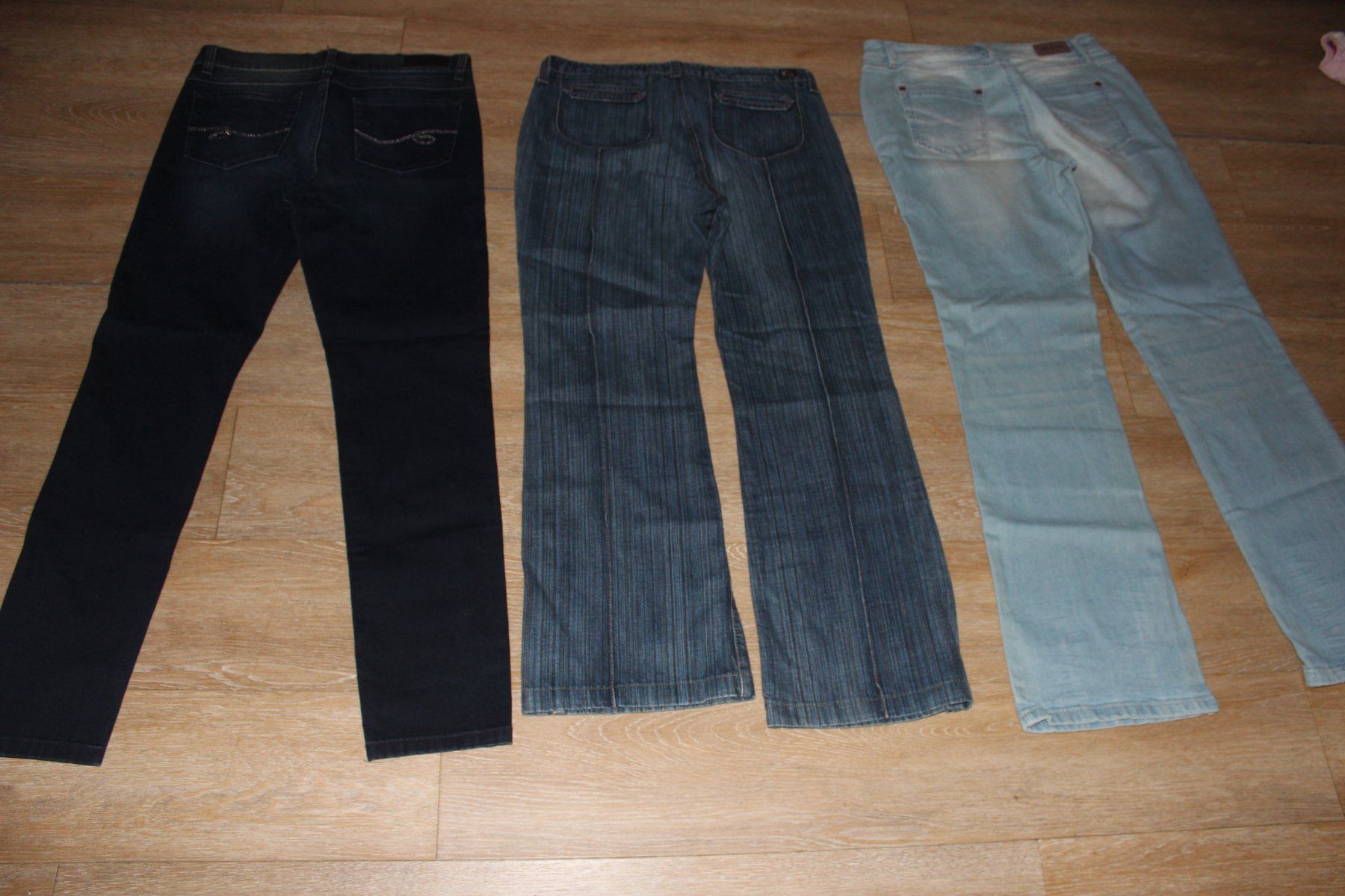 Lotti di vestiti: 3x jeans pour femme – Nuovo (secondo la descrizione) da Travers venduto da ColibriRoseOrange