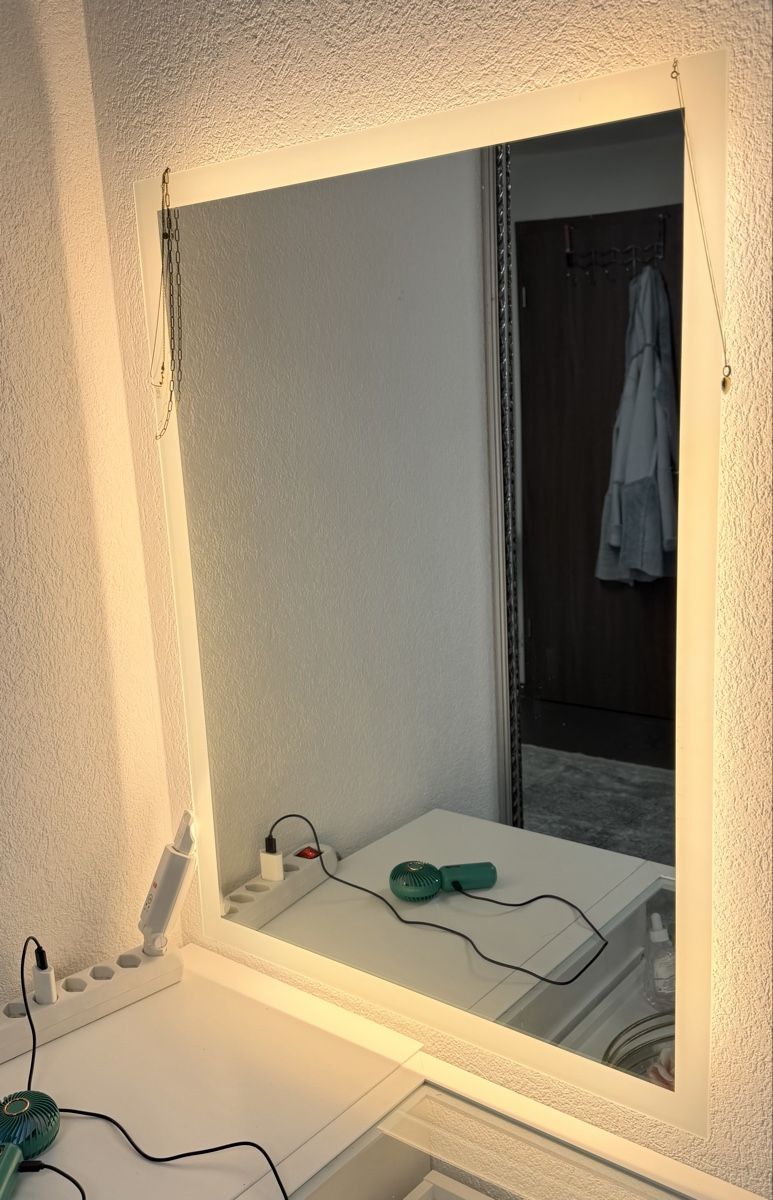 Tavoli da trucco: Coiffeuse avec miroir et éclairage – Usato da Porrentruy venduto da vvj_14 1