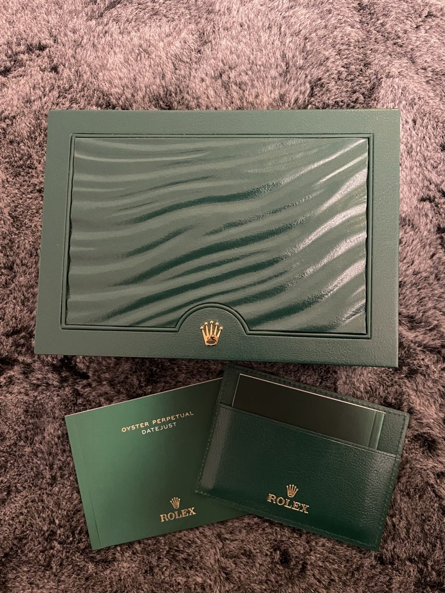 Rolex Orologi: Rolex Datejust 41 - Chocolate Dial 2023 – Nuovo (secondo la descrizione) da Les Avanchets venduto da NR07 3
