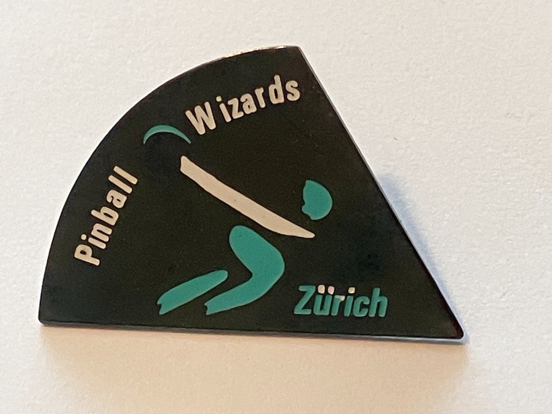 Plaketten & Abzeichen: 1 Pin Pinball Wizards Zürich – Gebraucht aus Basel von djwwpp