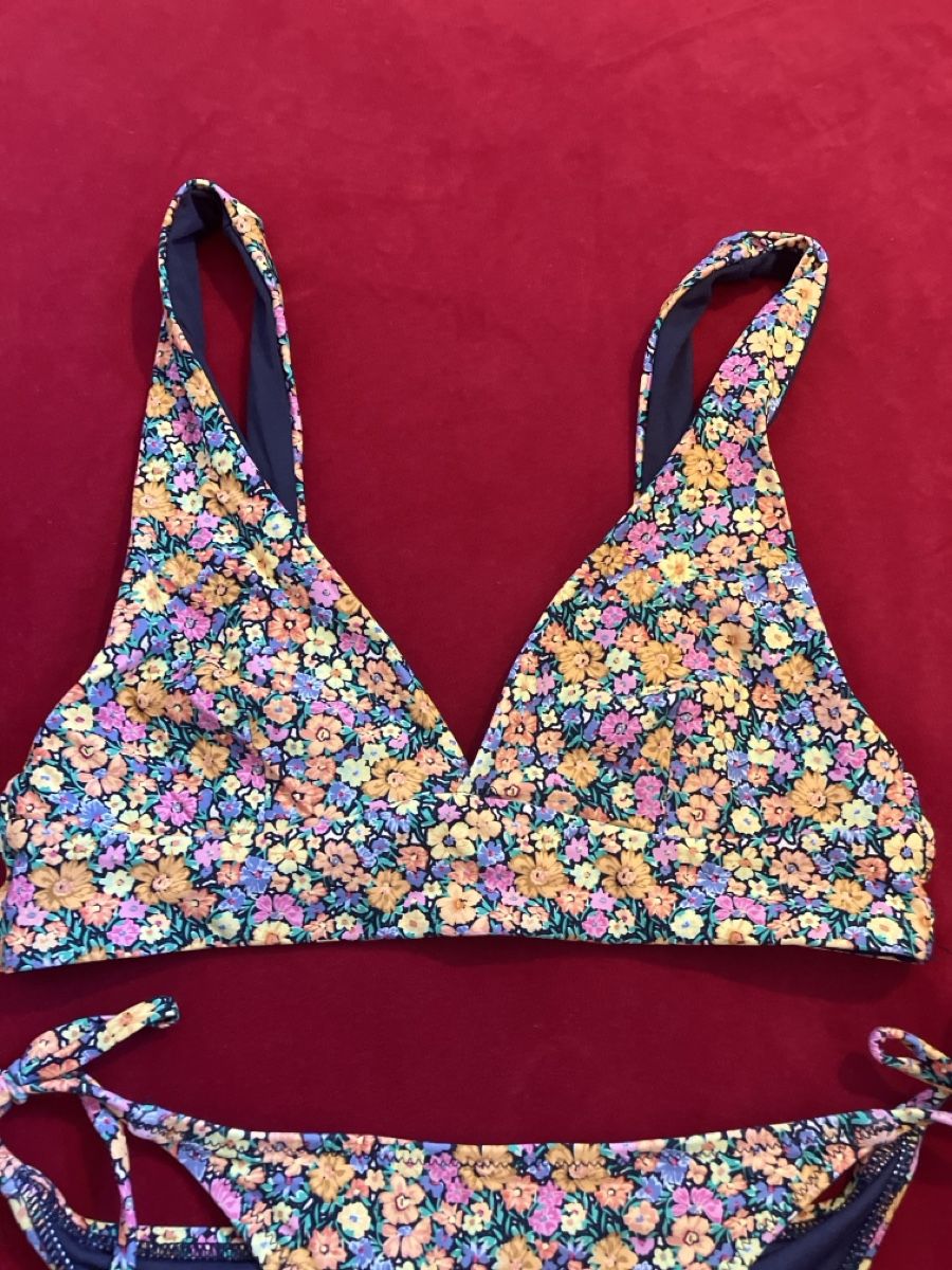 Badekleider & Bikinis: Bikini Blumenmuster bunt Grösse S neu – Gebraucht aus Muralto von jac_hkz5 2