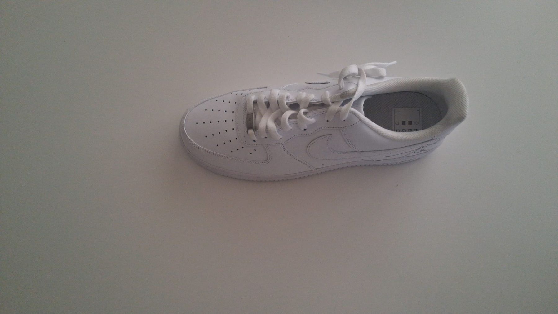 Autografi: Flo Rida's signiertes Schuh – Usato da Russikon venduto da pok_t7nq 3
