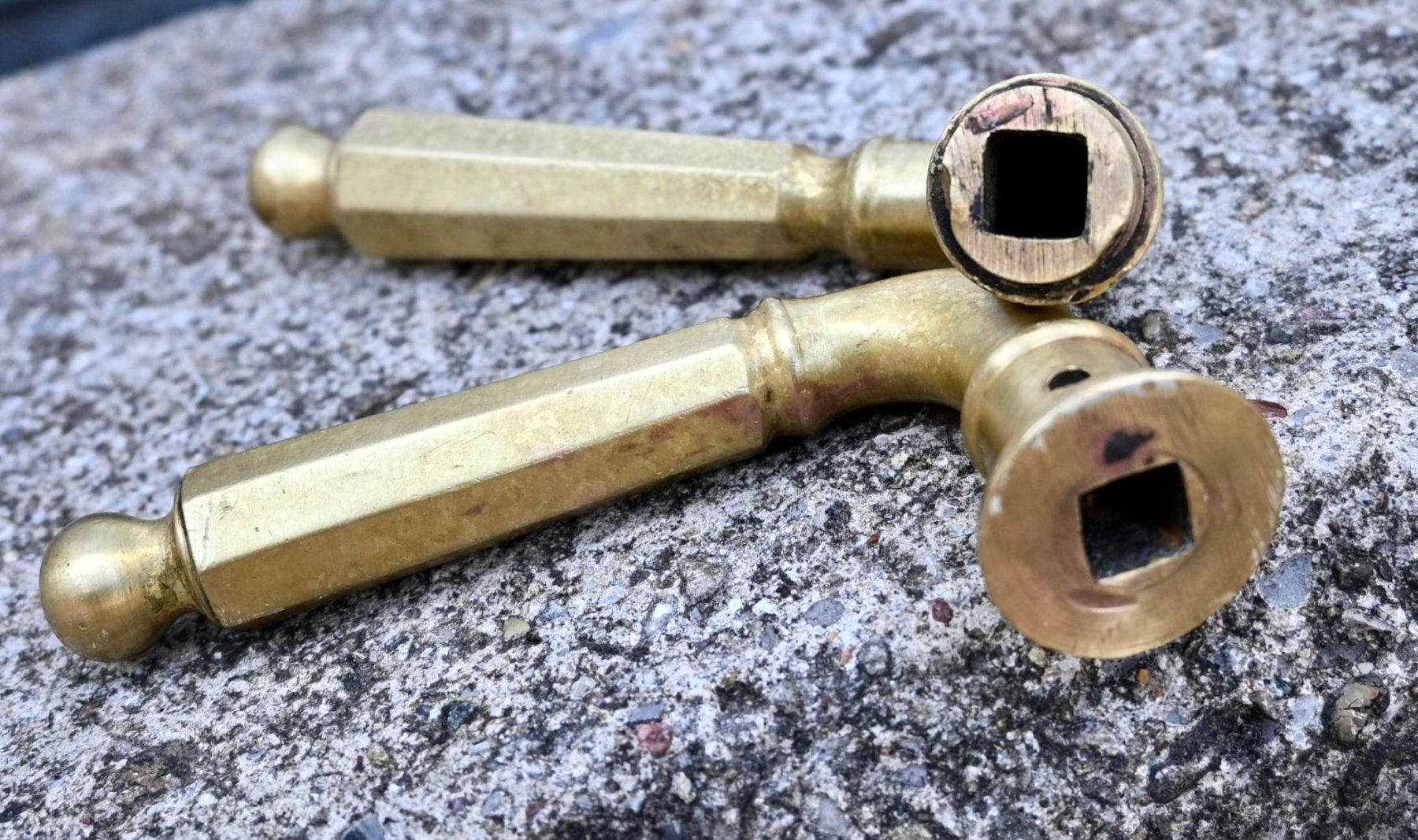 Ferramenta: 2 antike Türklinken aus Messing – Usato da Pfaffhausen venduto da mono_rec 6
