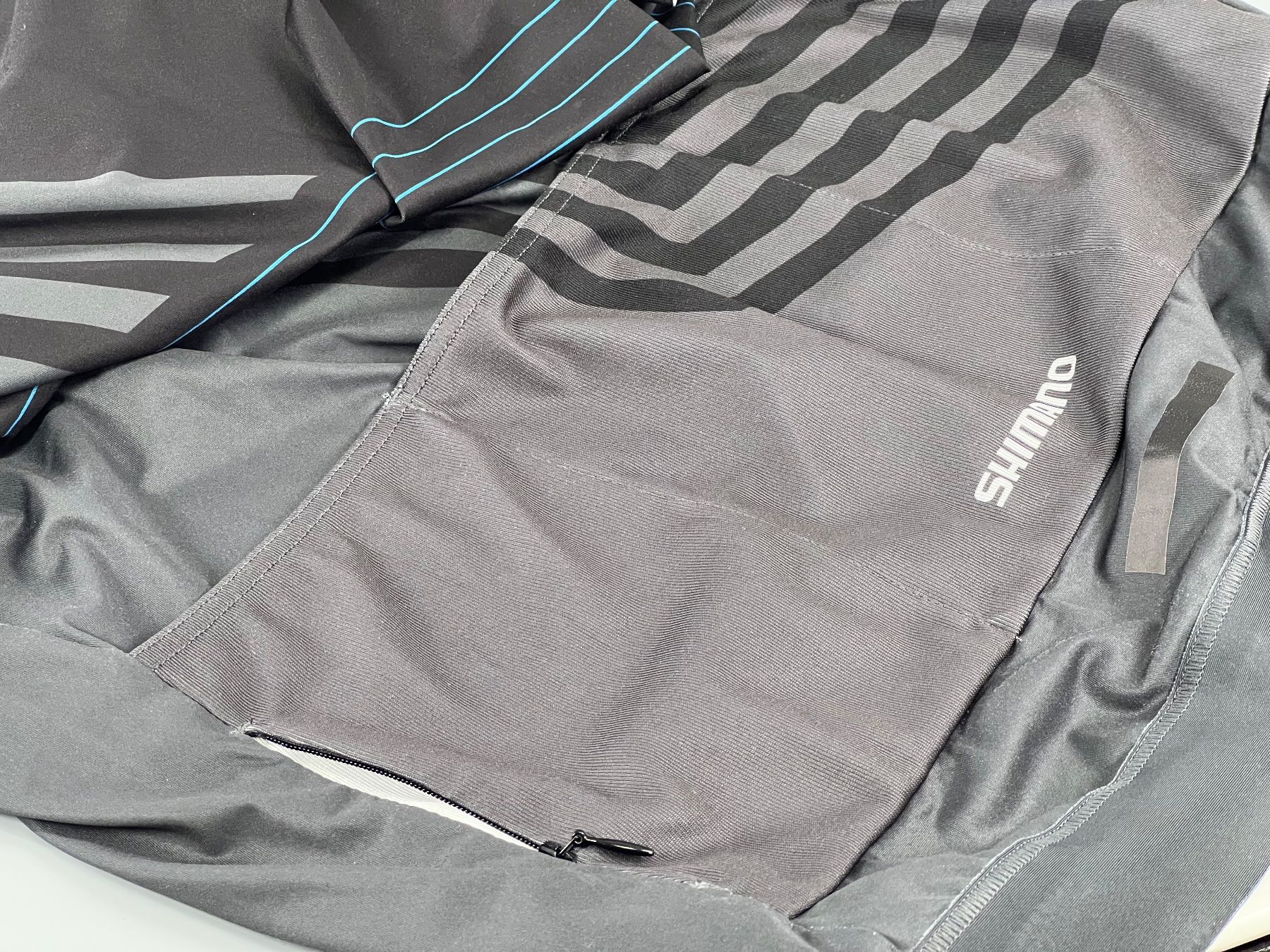 Shimano Canottiere & Pantaloni: Shimano Velotrikot, Grösse L – Usato da Sennhof venduto da Johnbest 2