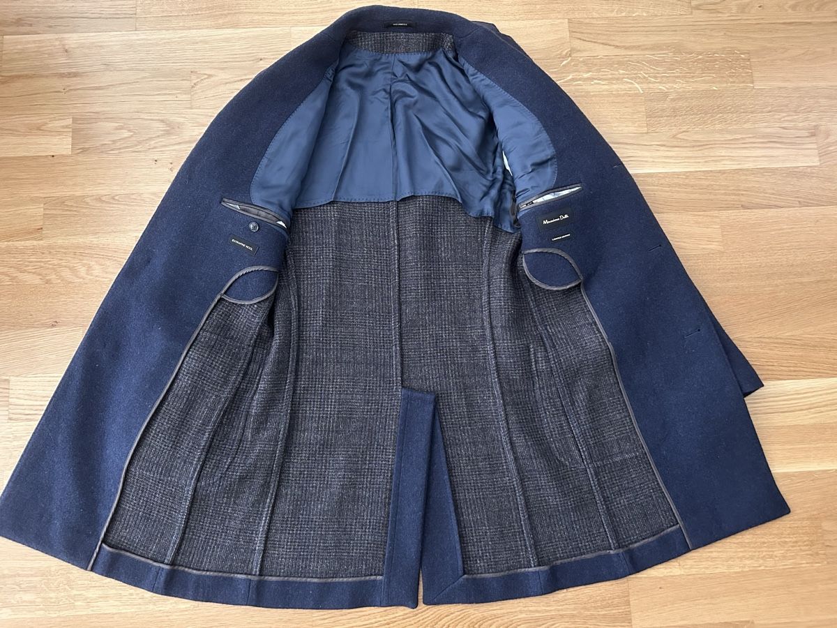 Massimo Dutti Manteaux: Massimo Dutti Coat Navy Blue Wool Blend Limited Edition  – D'occasion à Morges par ala_j6mq 1