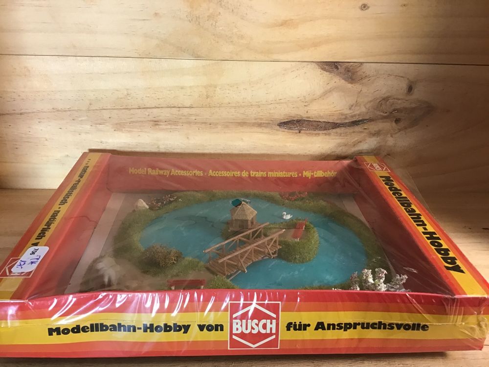 42+ Busch 5482 Teich Mit Schwimmenden Schwänen Youtube, Die idylle