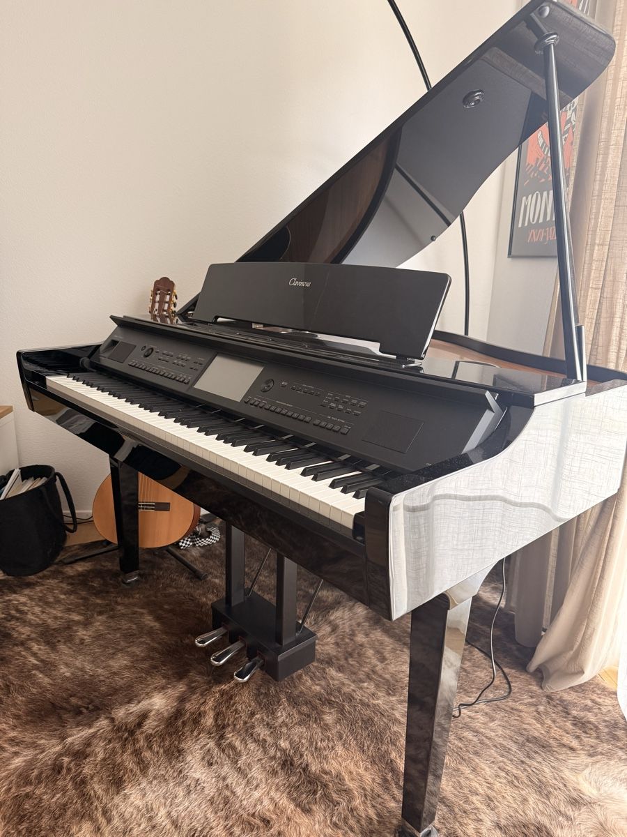 Yamaha Instruments de musique: CVP 809 GP – D'occasion à Lengnau BE par joy_mqg7 1