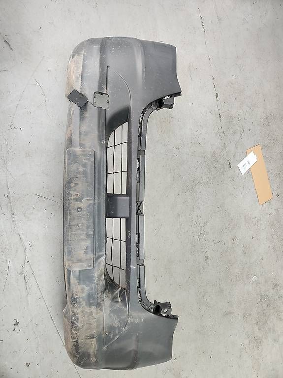 Mercedes-Benz Tutti pezzi di ricambio auto: Mercedes Sprinter Stossstange 907 – Usato da Biel/Bienne venduto da 300ccc 3