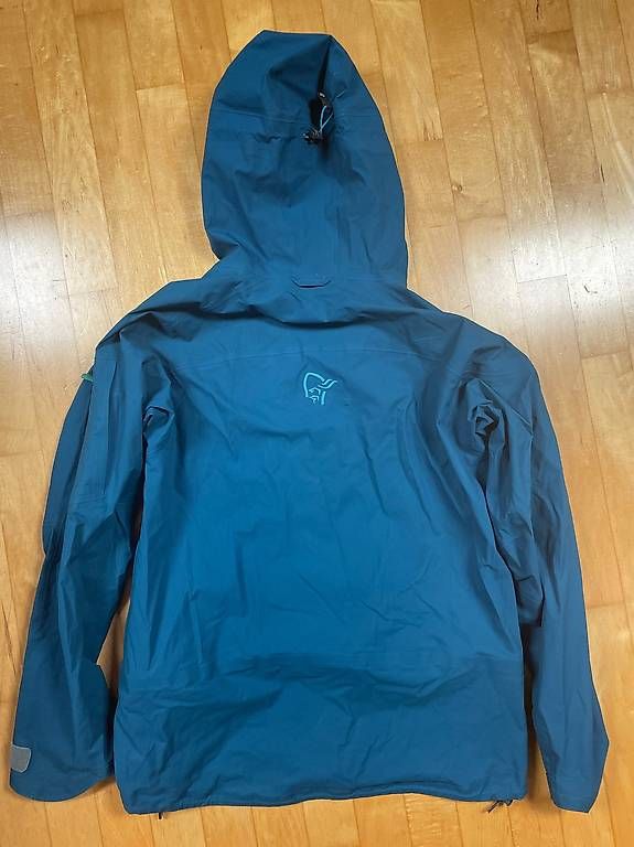 Norrøna Jacken: Norrona Lofoten Gore-Tex Jacke L – Gebraucht aus Dietlikon von jos_2sxc 1