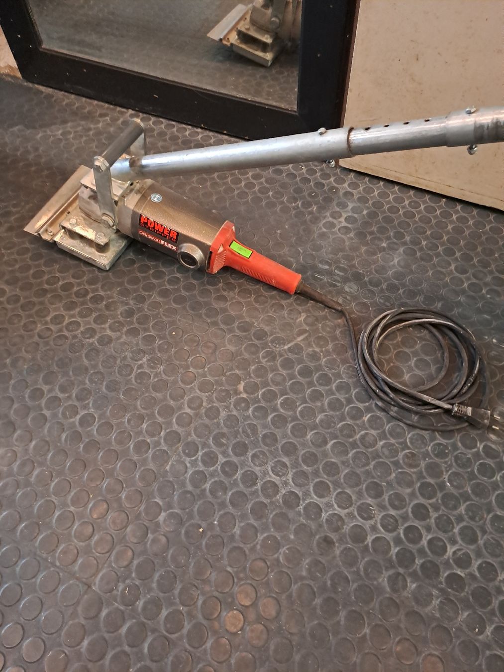 Flex Tutti gli attrezzi: Teppich Stripper Flex – Usato da Uster venduto da pie_yz28 1