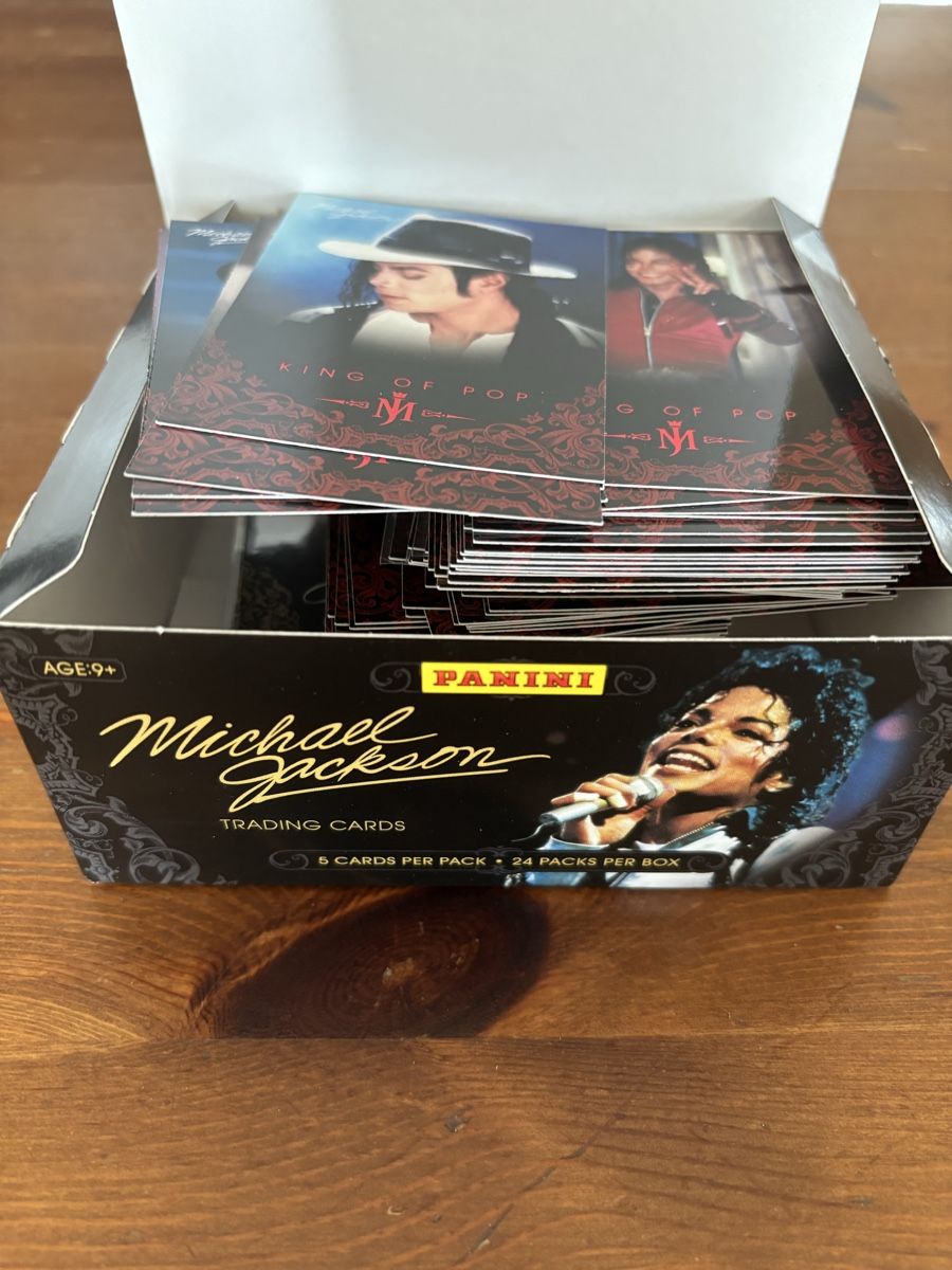 Panini Cartes à collectionner: Michael Jackson Panini Trading Cards 2011 – Neuf (Voir description) à Greifensee par hol_72nk