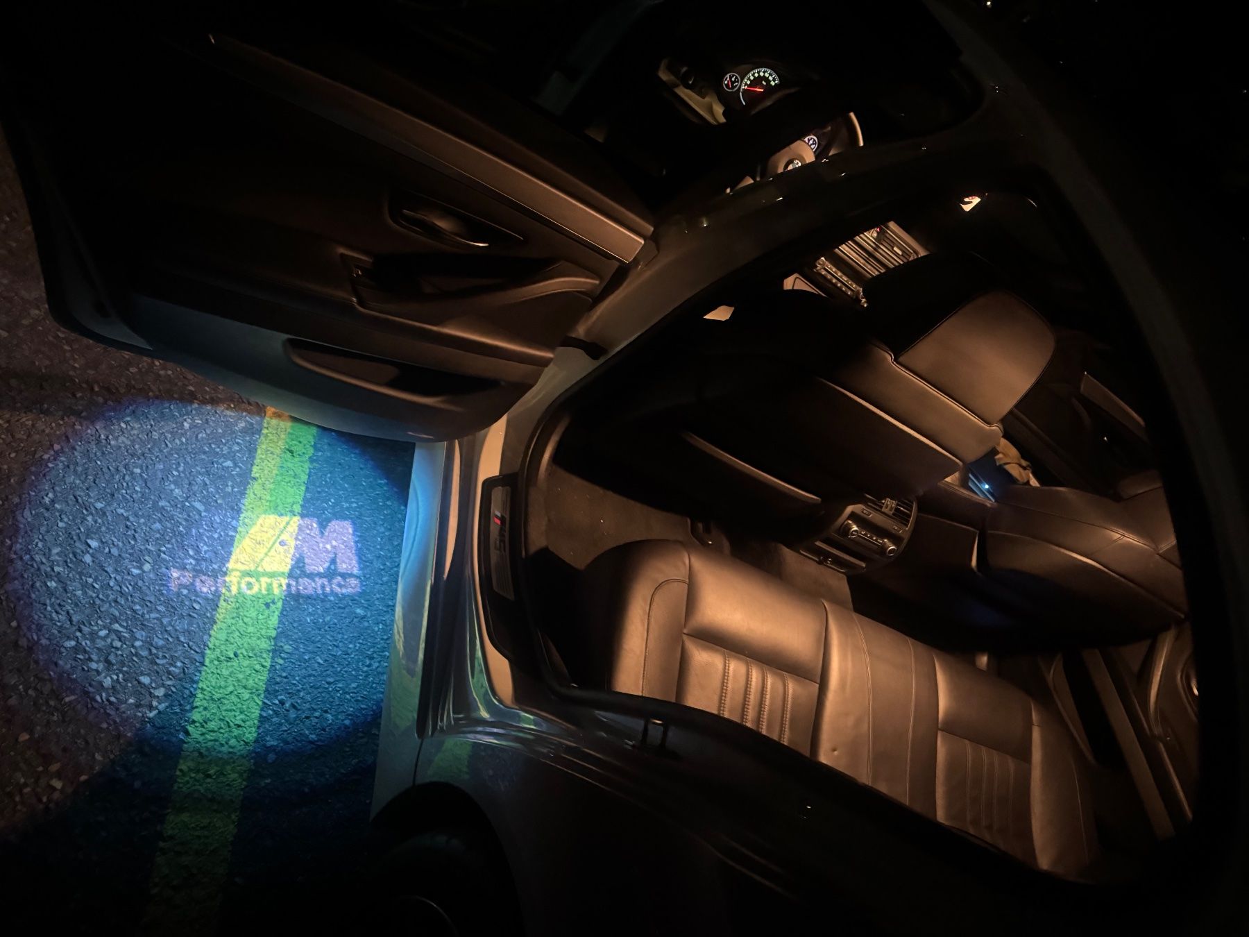 BMW Automobili: Bmw m5 f10 – Usato da Savièse venduto da Ces_gf9d 3